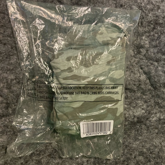 BELLE BY KIM GRAVEL PRINTED SLUB KNIT SHRUG AND TANK SET - Picture 3 of 3